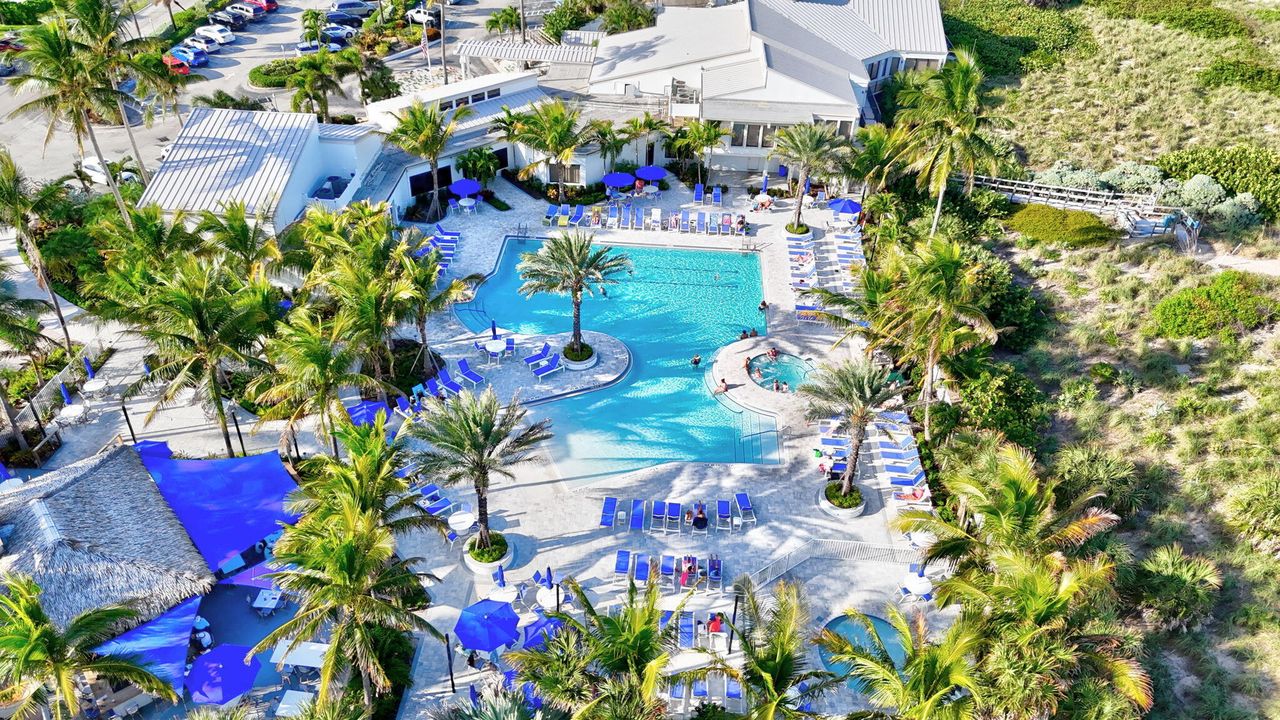 For Sale: $510,000 (2 beds, 2 baths, 1297 Square Feet)