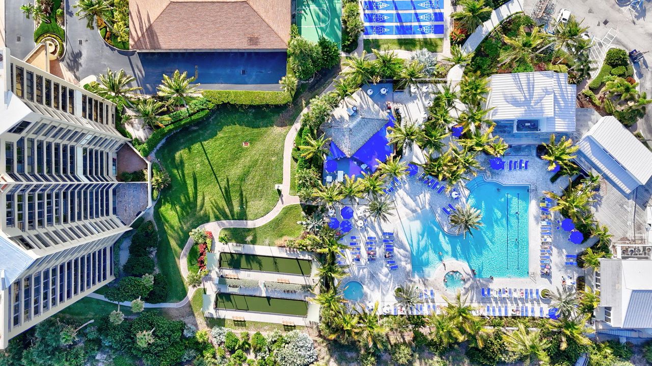 For Sale: $510,000 (2 beds, 2 baths, 1297 Square Feet)