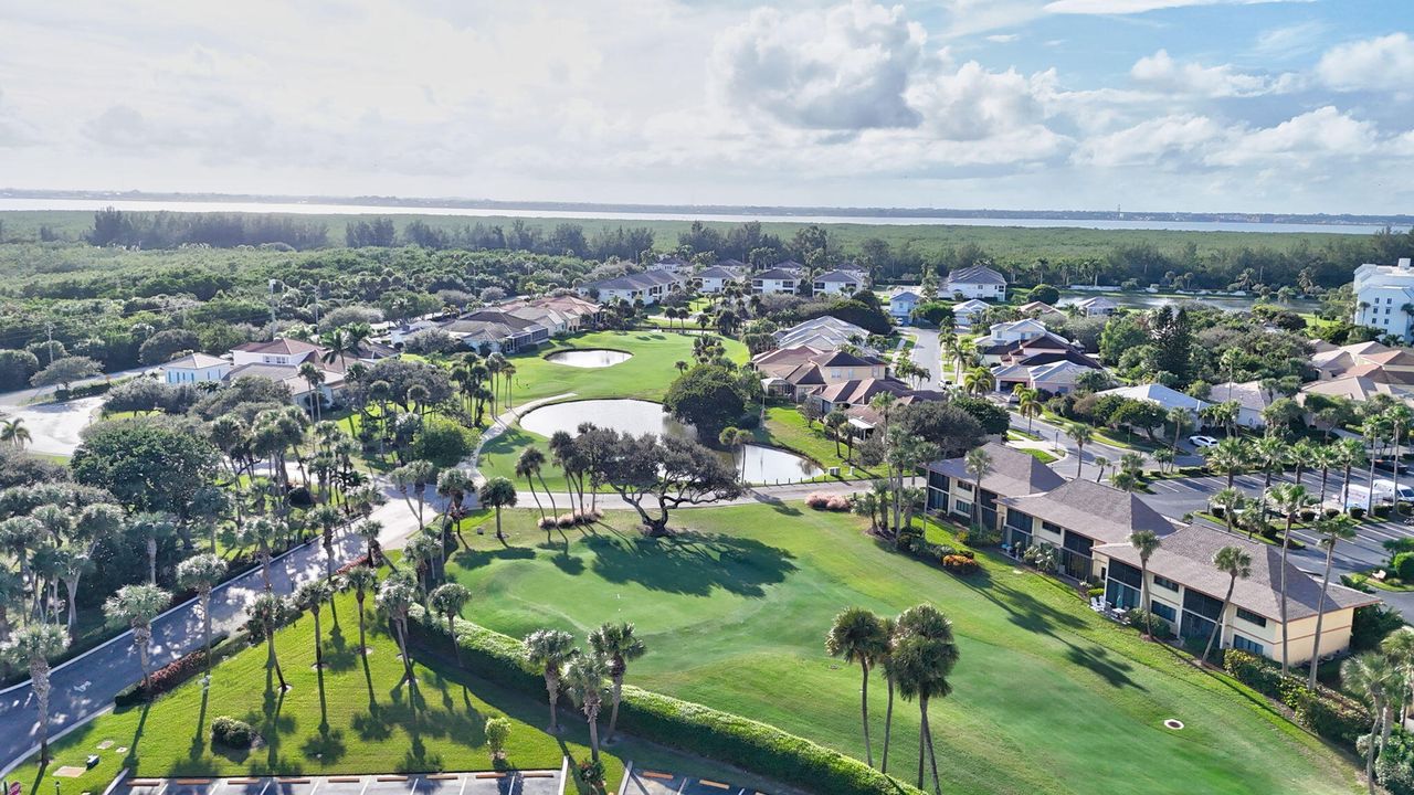 For Sale: $510,000 (2 beds, 2 baths, 1297 Square Feet)