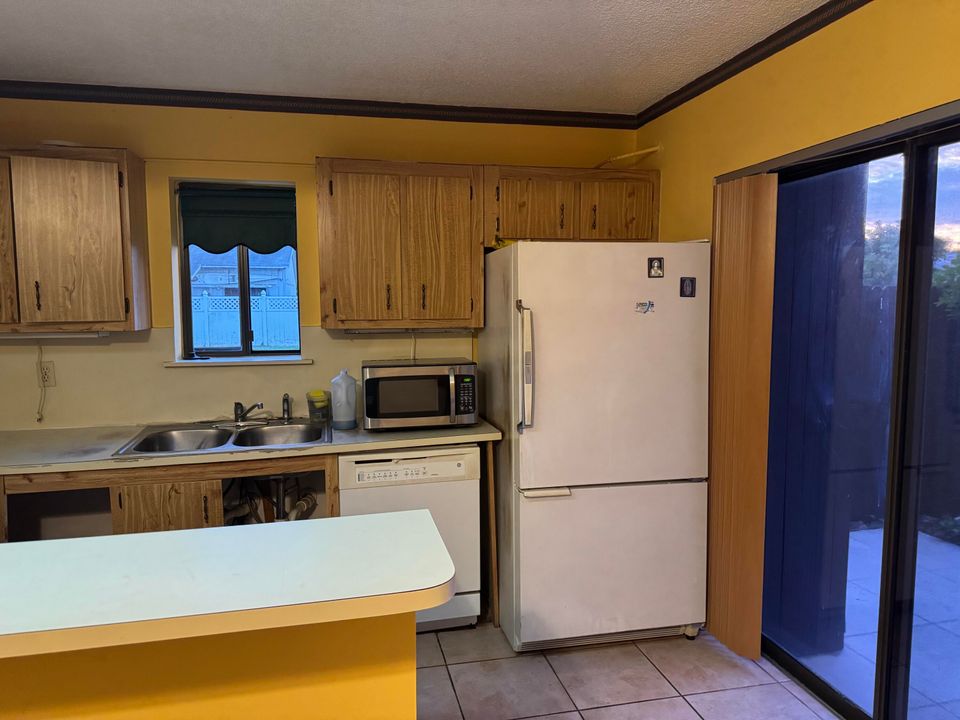 En Venta: $360,000 (3 camas, 2 baños, 1500 Pies cuadrados)