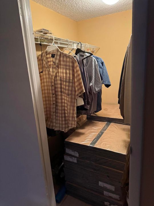 En Venta: $360,000 (3 camas, 2 baños, 1500 Pies cuadrados)