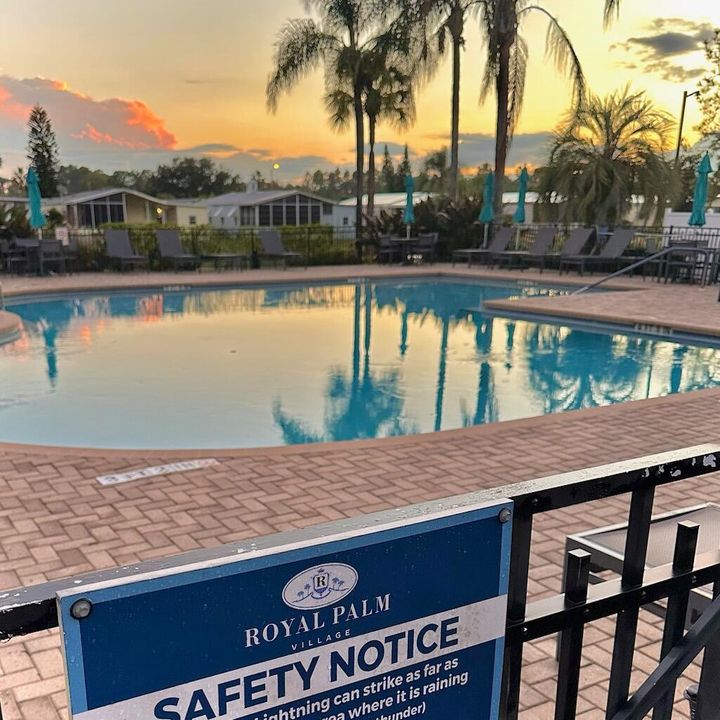 待售: $89,900 (2 贝兹, 2 浴室, 1458 平方英尺)