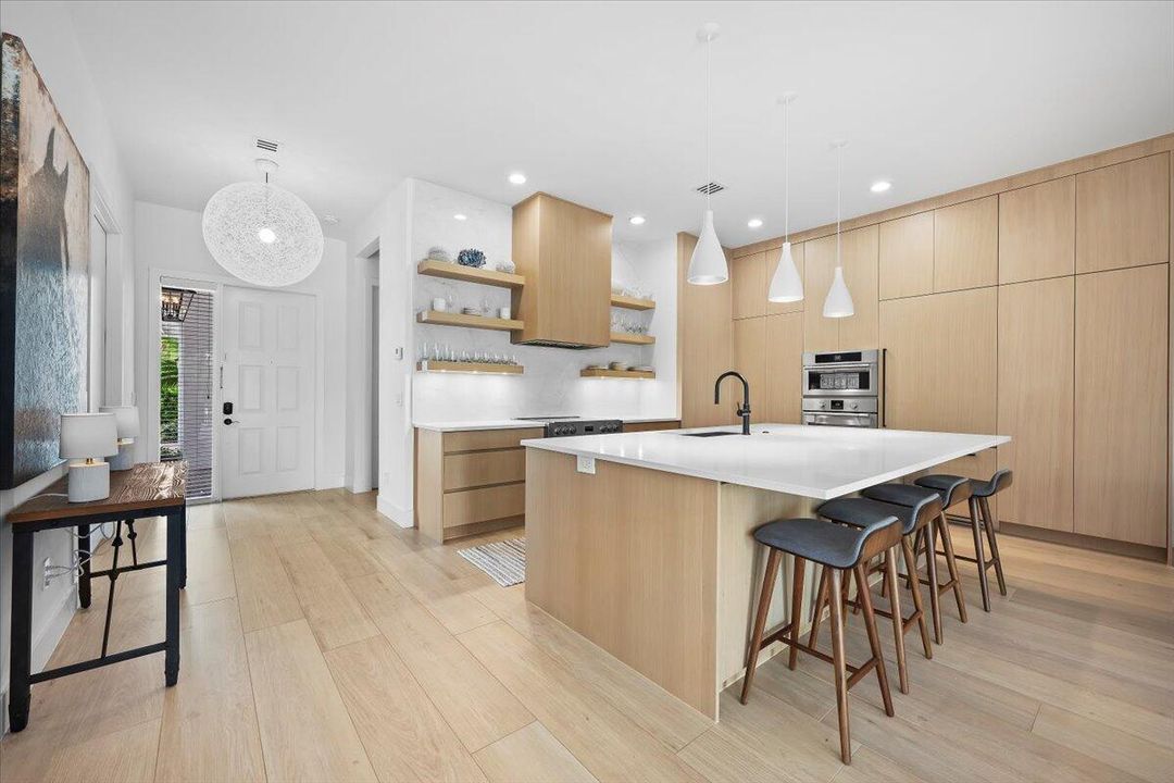 For Sale: $1,950,000 (3 beds, 3 baths, 1974 Square Feet)