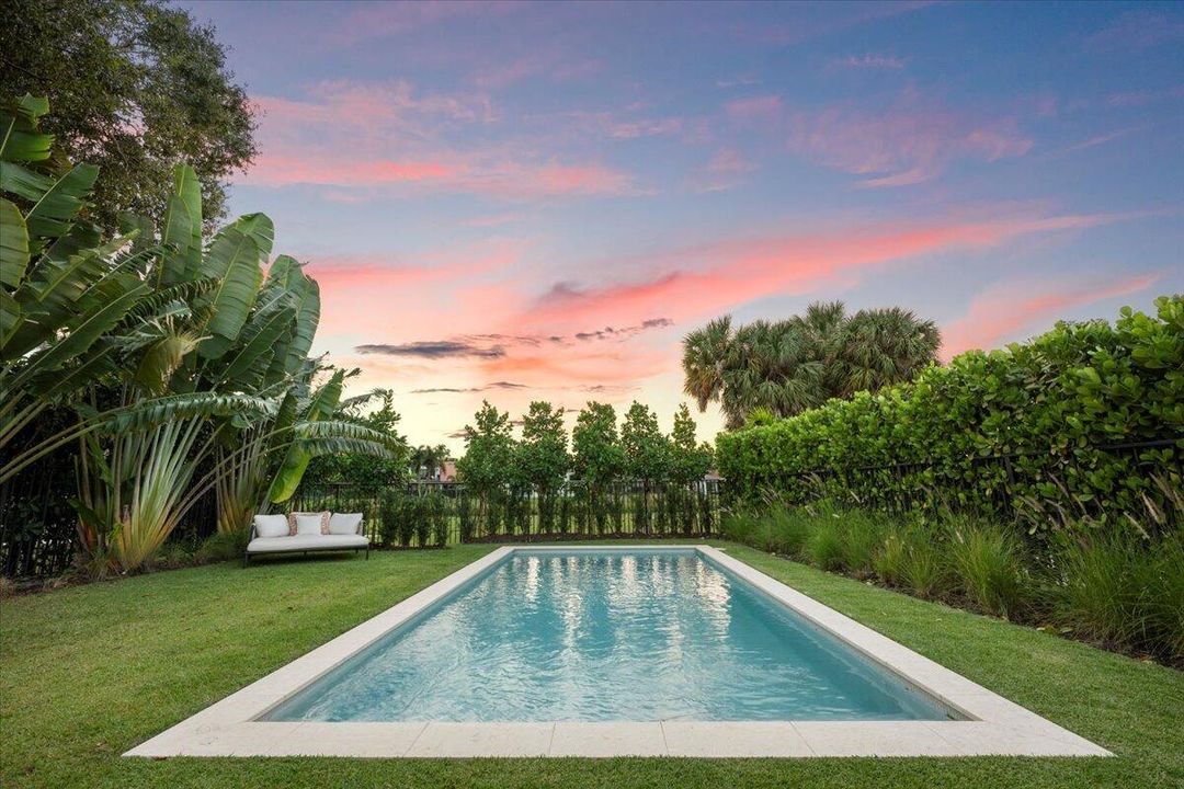 For Sale: $1,950,000 (3 beds, 3 baths, 1974 Square Feet)