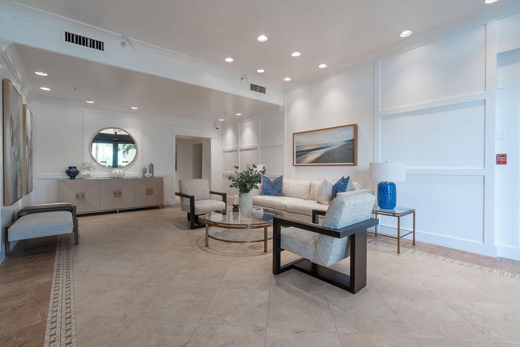 For Sale: $929,000 (2 beds, 2 baths, 1270 Square Feet)