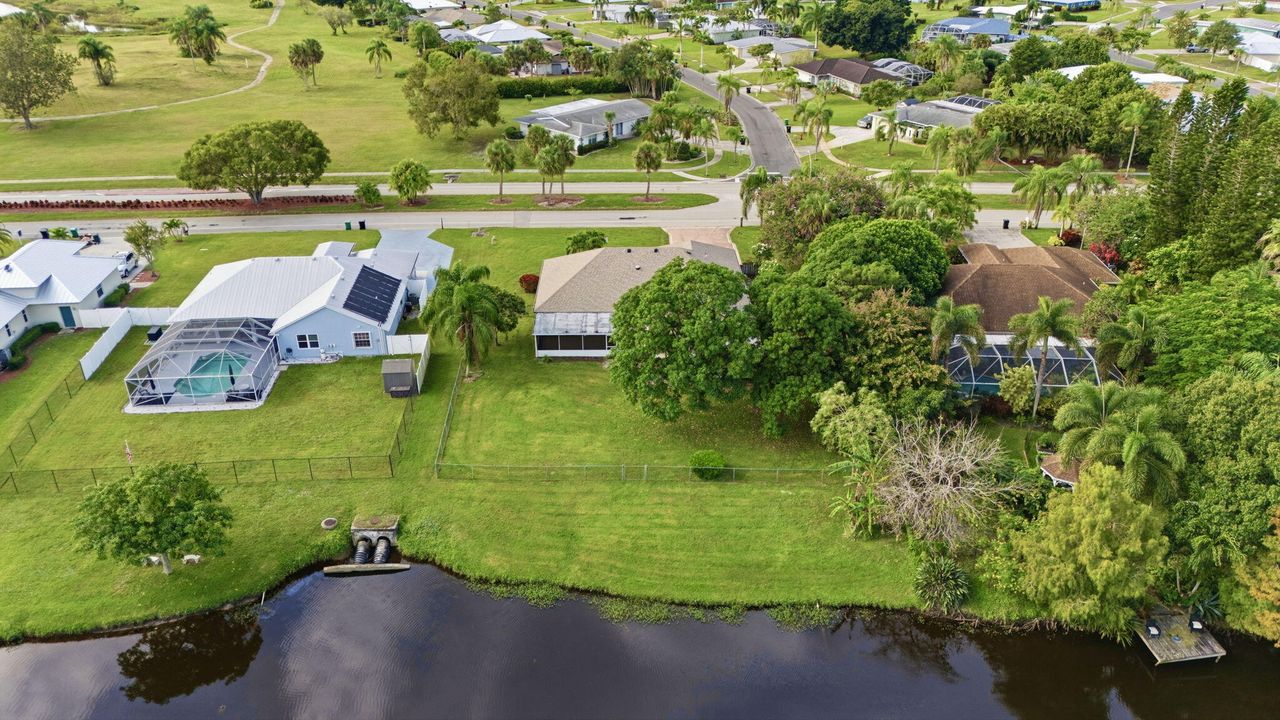 For Rent: $3,750 (4 beds, 3 baths, 2724 Square Feet)