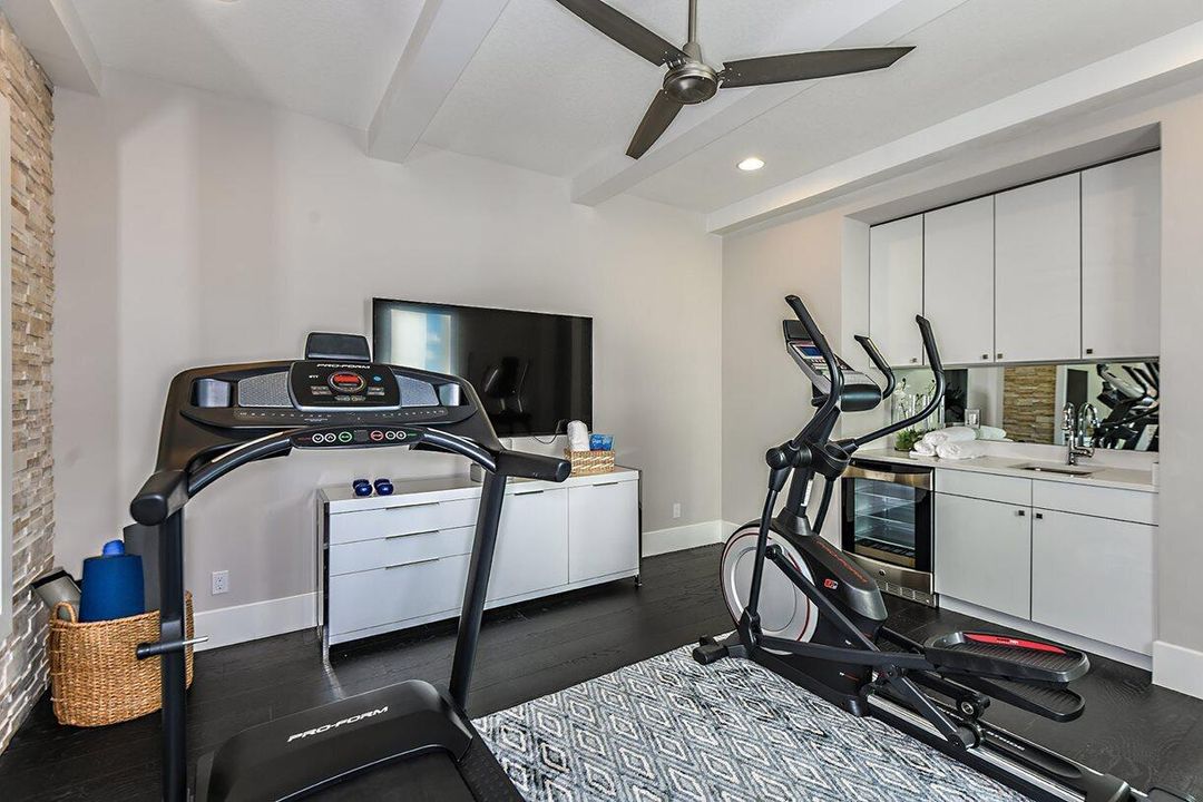 En Venta: $2,995,000 (4 camas, 4 baños, 4970 Pies cuadrados)