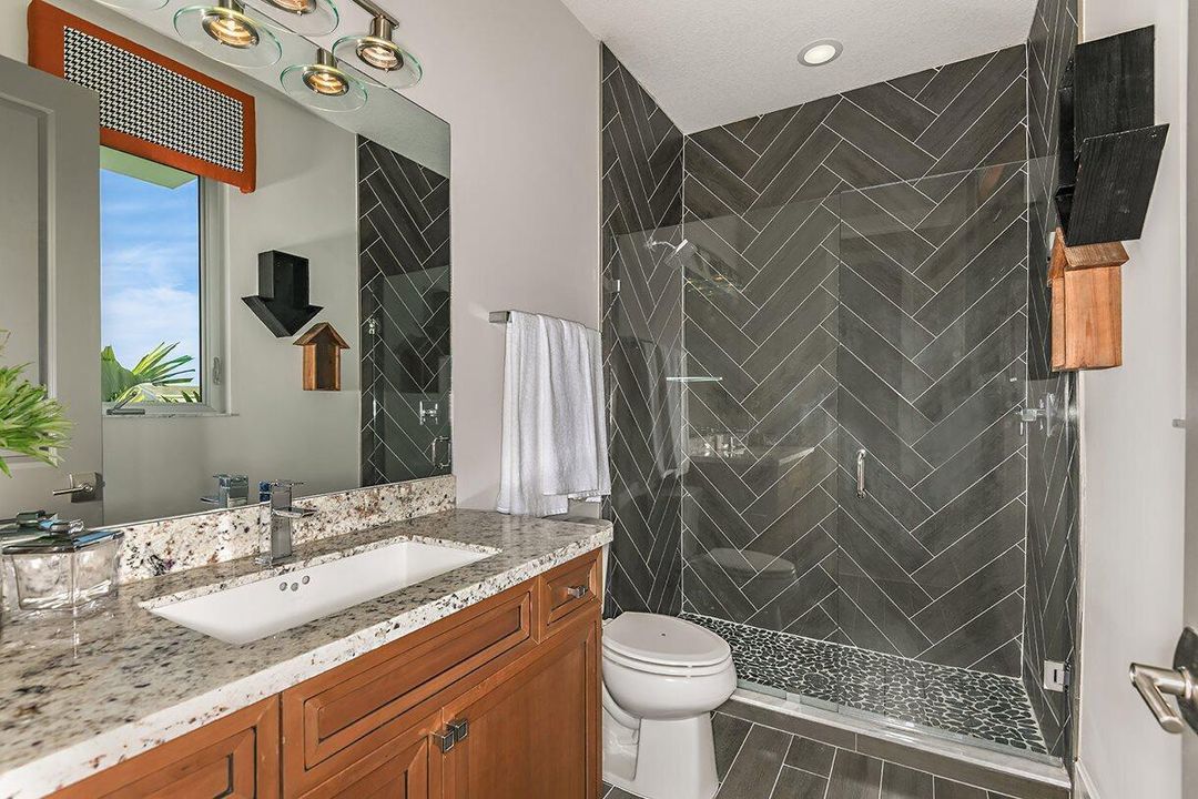 En Venta: $2,995,000 (4 camas, 4 baños, 4970 Pies cuadrados)