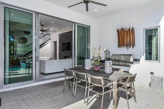 En Venta: $2,995,000 (4 camas, 4 baños, 4970 Pies cuadrados)