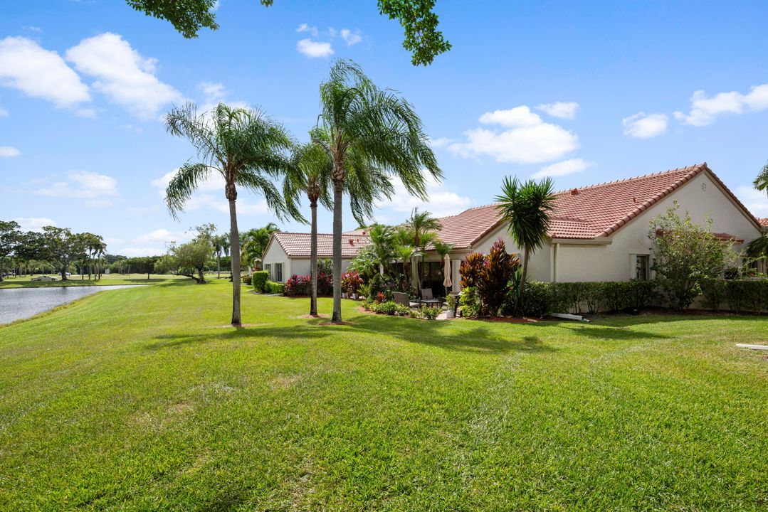 Active With Contract: $335,000 (3 beds, 2 baths, 1486 Square Feet)