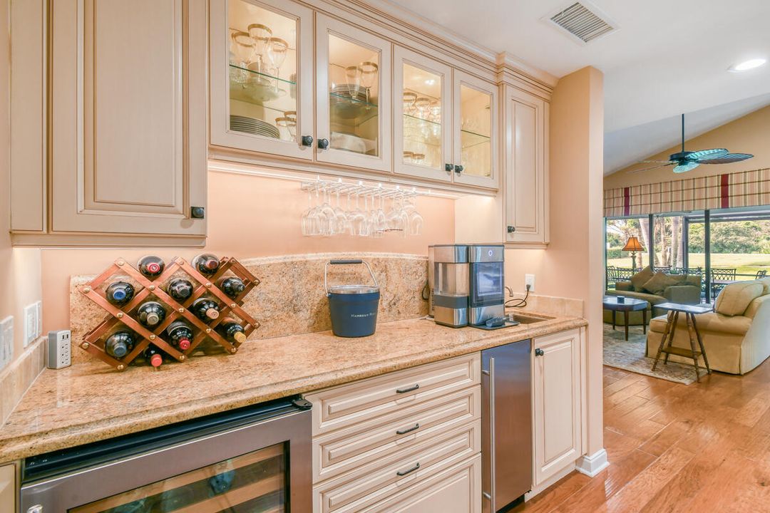 For Sale: $995,000 (3 beds, 3 baths, 3051 Square Feet)