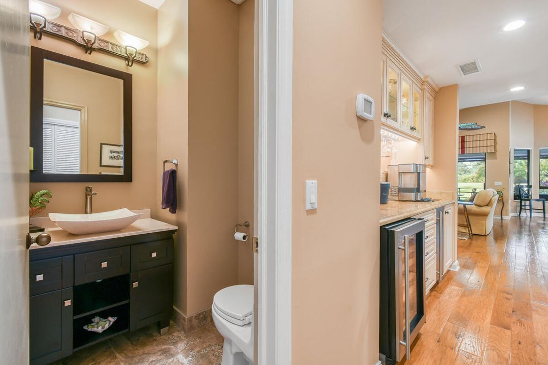 For Sale: $995,000 (3 beds, 3 baths, 3051 Square Feet)