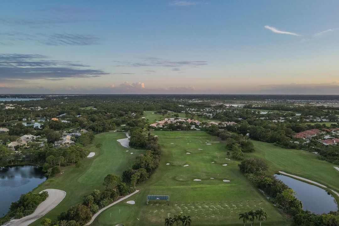 For Sale: $995,000 (3 beds, 3 baths, 3051 Square Feet)