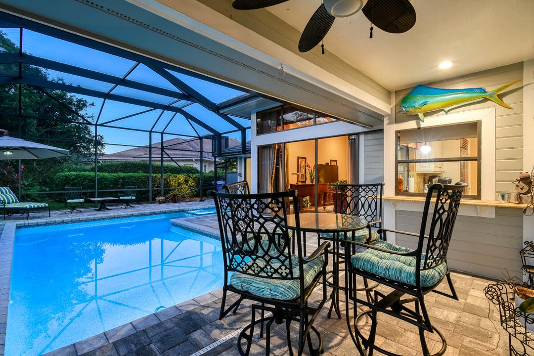 For Sale: $995,000 (3 beds, 3 baths, 3051 Square Feet)