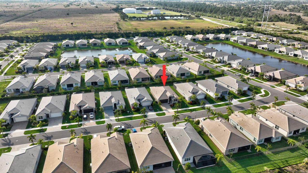 En Venta: $415,000 (3 camas, 2 baños, 1599 Pies cuadrados)