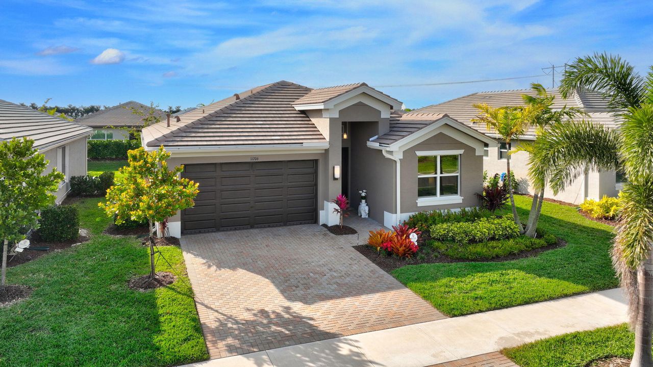 En Venta: $415,000 (3 camas, 2 baños, 1599 Pies cuadrados)