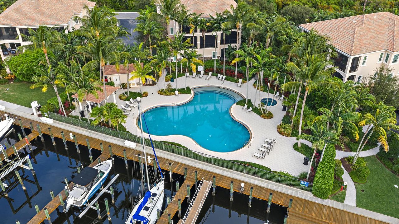 待售: $2,800,000 (3 贝兹, 2 浴室, 2474 平方英尺)