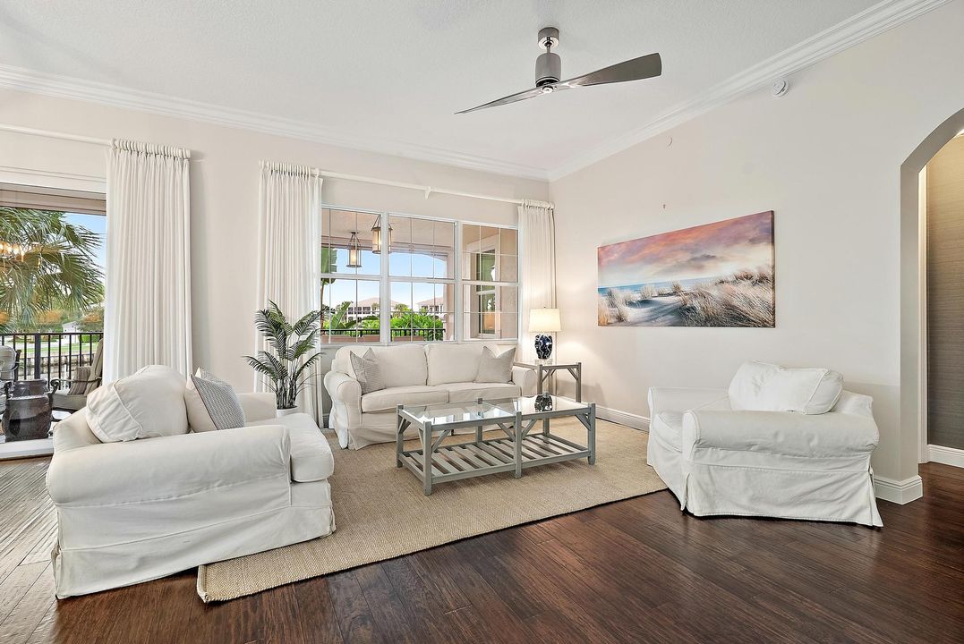 待售: $2,800,000 (3 贝兹, 2 浴室, 2474 平方英尺)