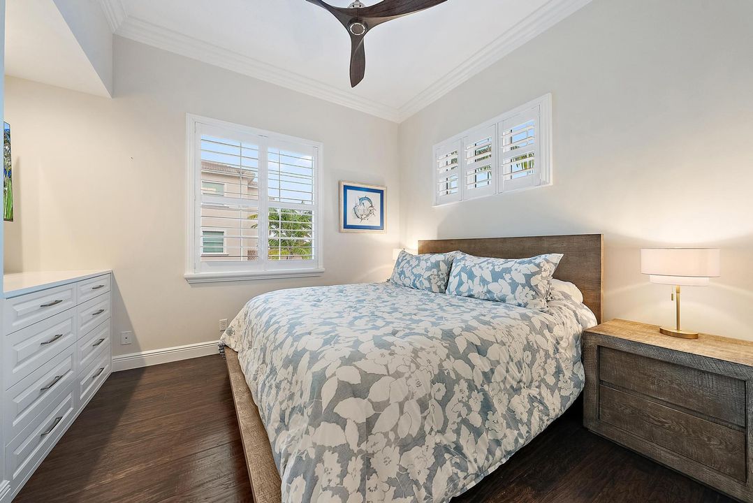 待售: $2,800,000 (3 贝兹, 2 浴室, 2474 平方英尺)