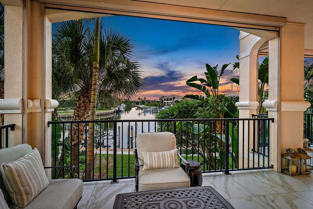 待售: $2,800,000 (3 贝兹, 2 浴室, 2474 平方英尺)