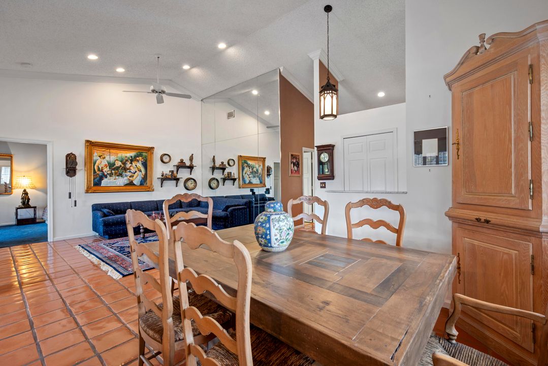 Active With Contract: $335,000 (3 beds, 2 baths, 1486 Square Feet)