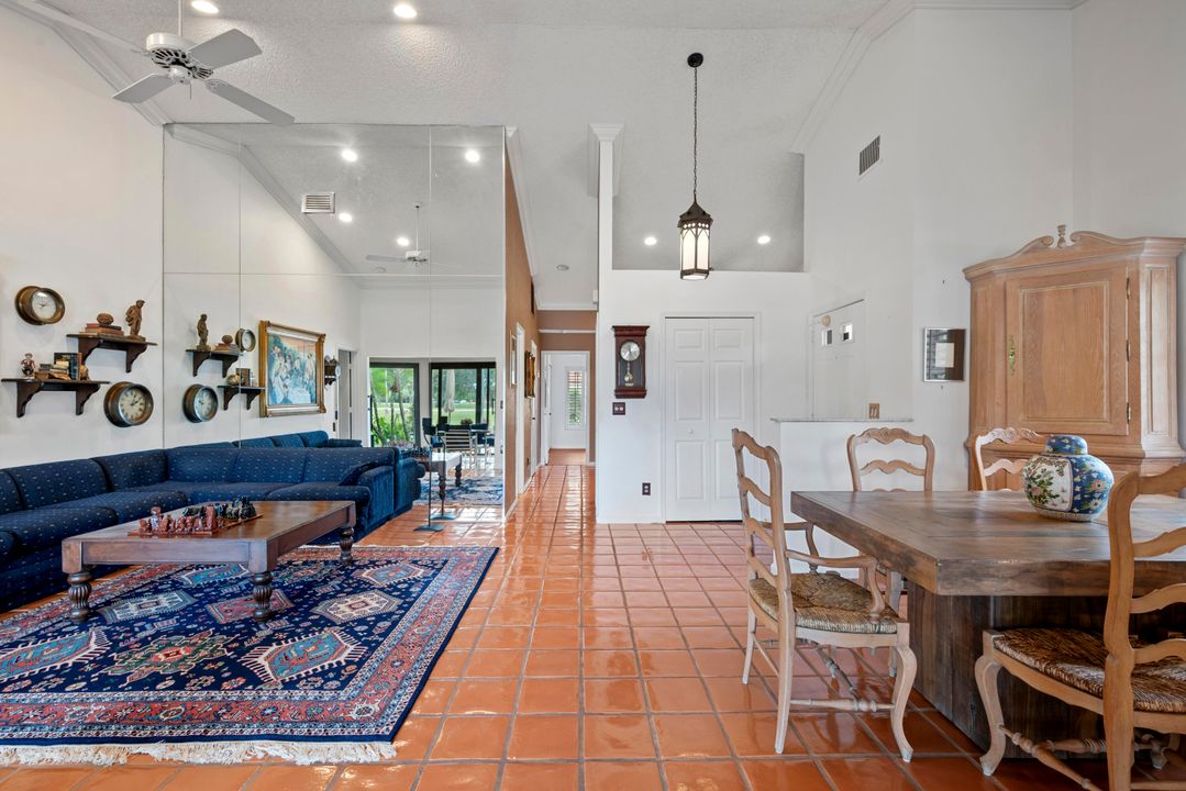 Active With Contract: $335,000 (3 beds, 2 baths, 1486 Square Feet)