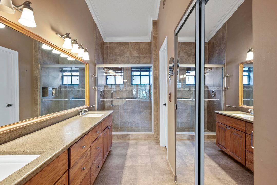 Active With Contract: $335,000 (3 beds, 2 baths, 1486 Square Feet)