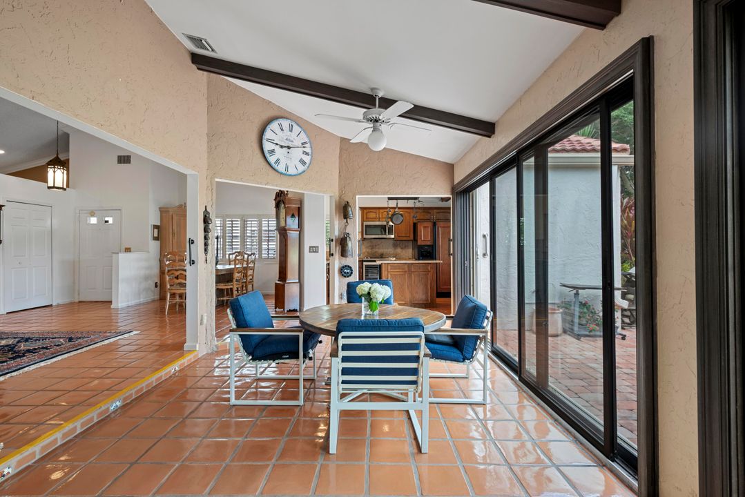 Active With Contract: $335,000 (3 beds, 2 baths, 1486 Square Feet)