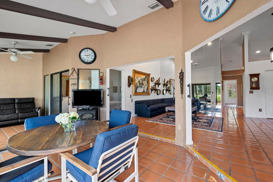 Active With Contract: $335,000 (3 beds, 2 baths, 1486 Square Feet)