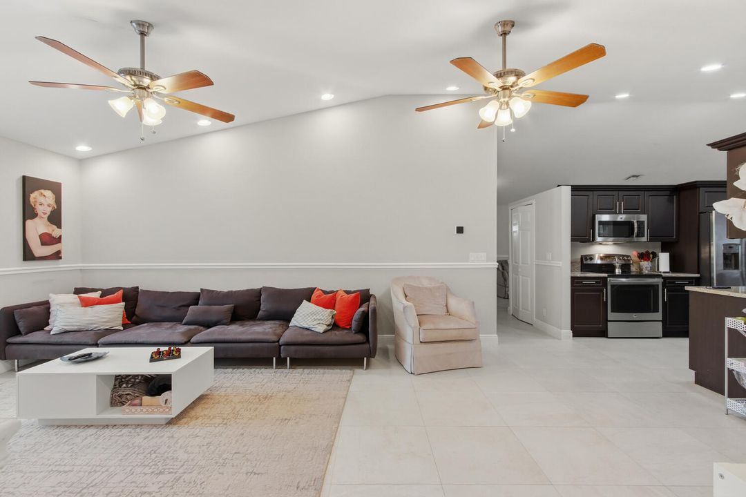 На продажу: $680,000 (3 спален, 2 ванн, 1654 Квадратных фут)