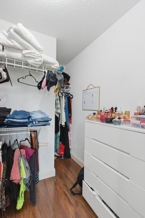 На продажу: $680,000 (3 спален, 2 ванн, 1654 Квадратных фут)