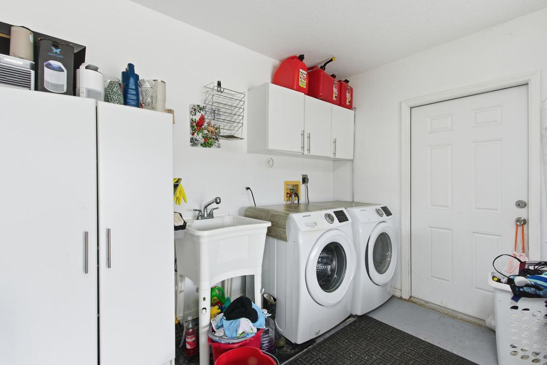 На продажу: $680,000 (3 спален, 2 ванн, 1654 Квадратных фут)