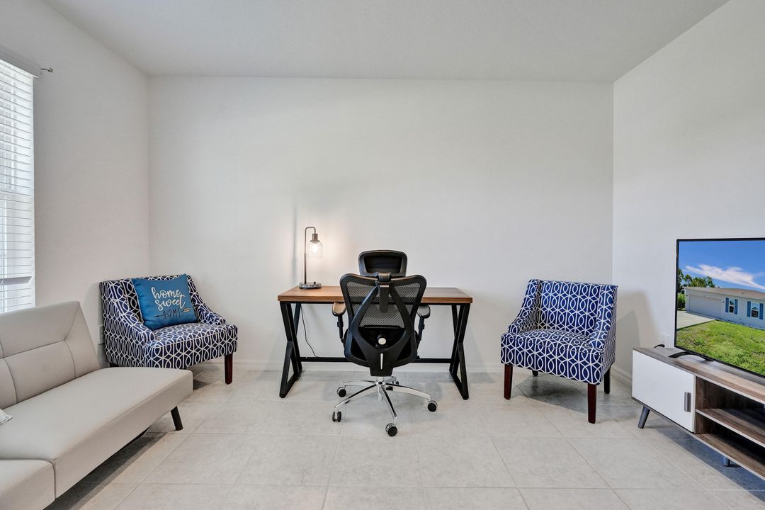 For Sale: $455,000 (4 beds, 2 baths, 2059 Square Feet)