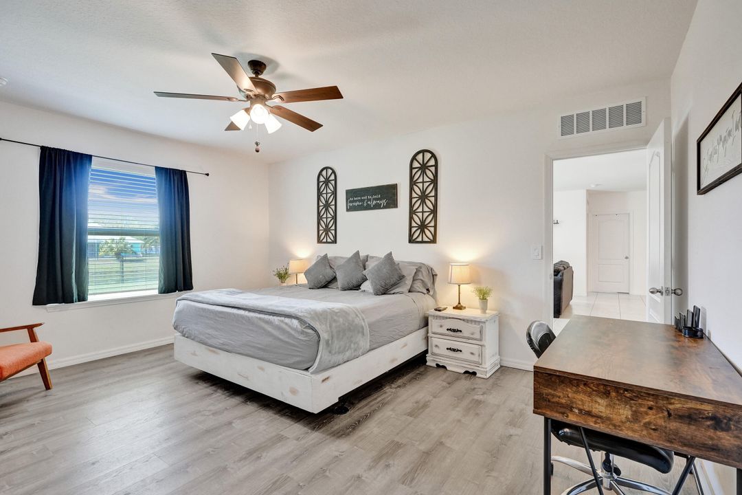 For Sale: $455,000 (4 beds, 2 baths, 2059 Square Feet)