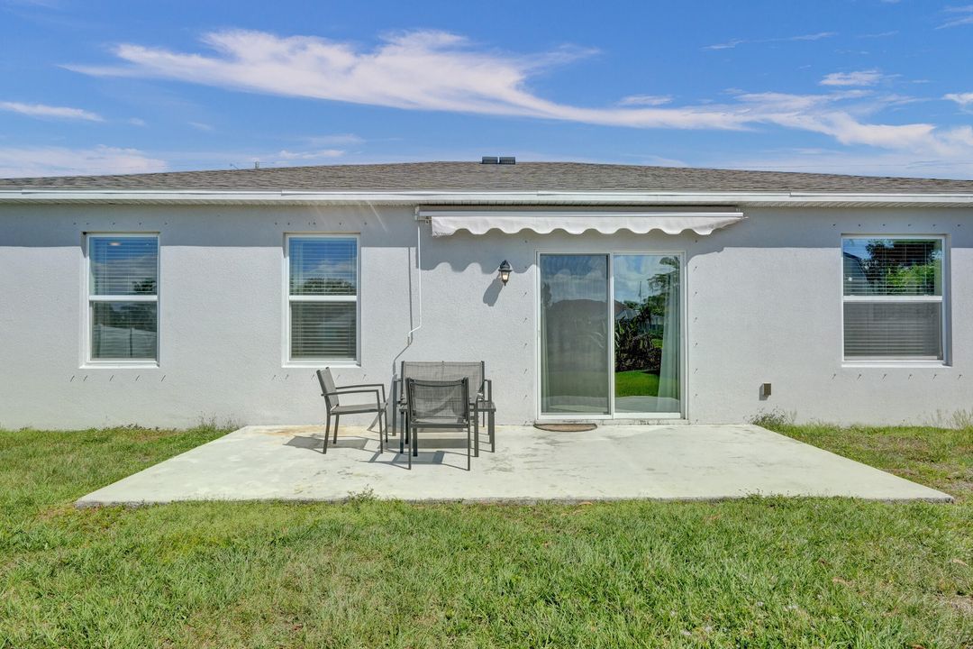 For Sale: $455,000 (4 beds, 2 baths, 2059 Square Feet)