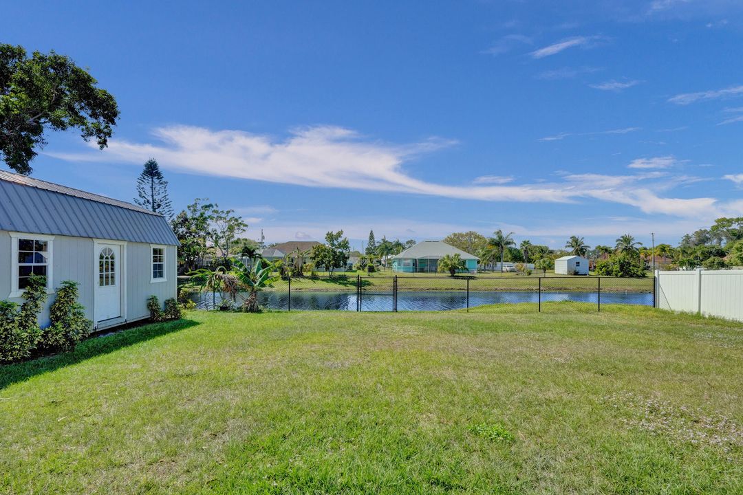 For Sale: $455,000 (4 beds, 2 baths, 2059 Square Feet)