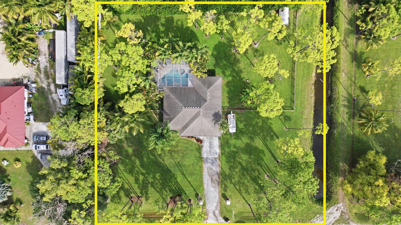 На продажу: $680,000 (3 спален, 2 ванн, 1654 Квадратных фут)