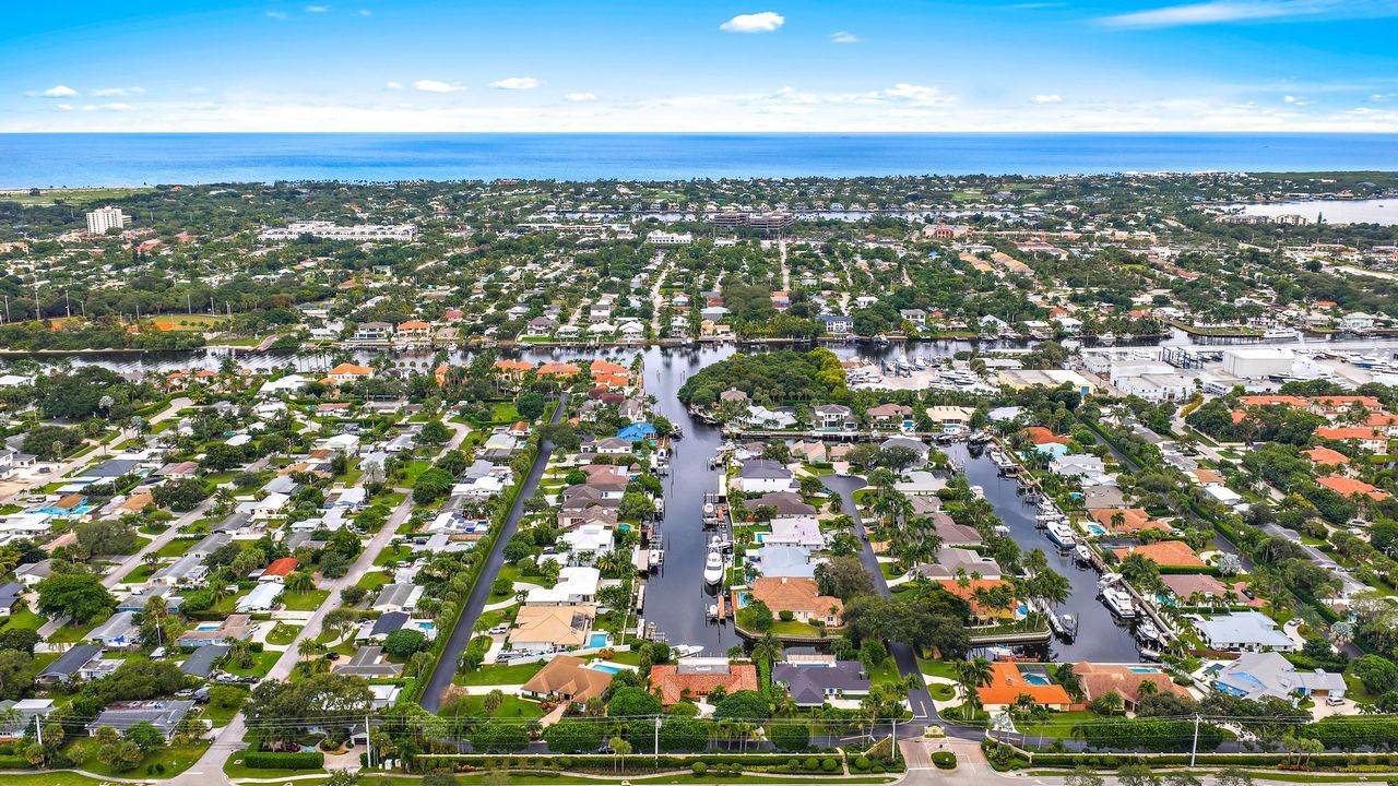 For Sale: $4,200,000 (4 beds, 3 baths, 3924 Square Feet)