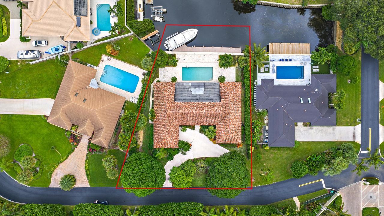 For Sale: $4,200,000 (4 beds, 3 baths, 3924 Square Feet)