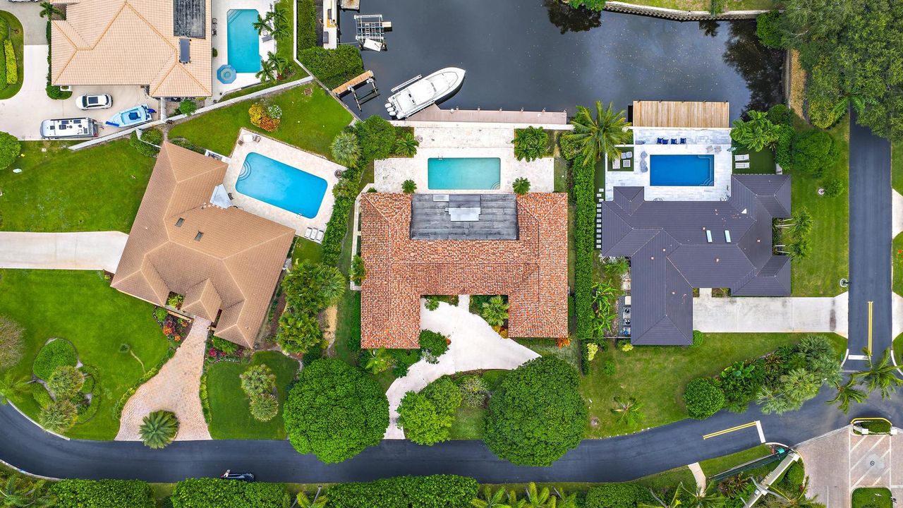 For Sale: $4,200,000 (4 beds, 3 baths, 3924 Square Feet)