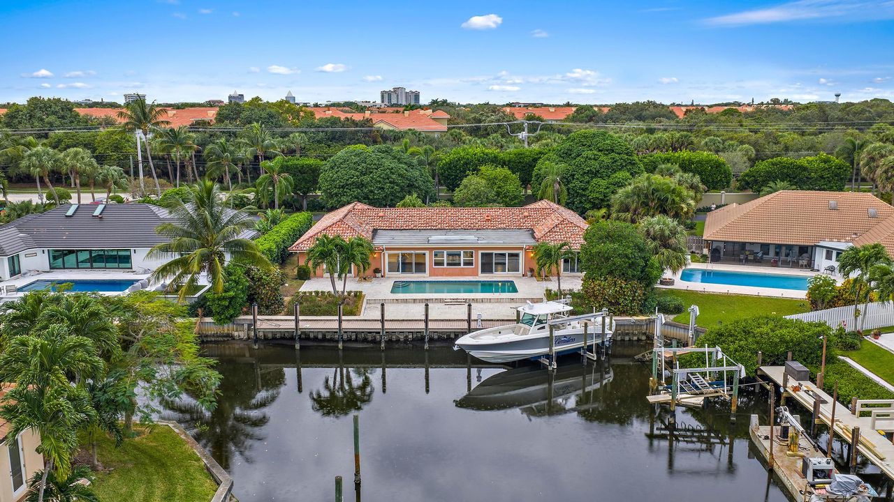 For Sale: $4,200,000 (4 beds, 3 baths, 3924 Square Feet)