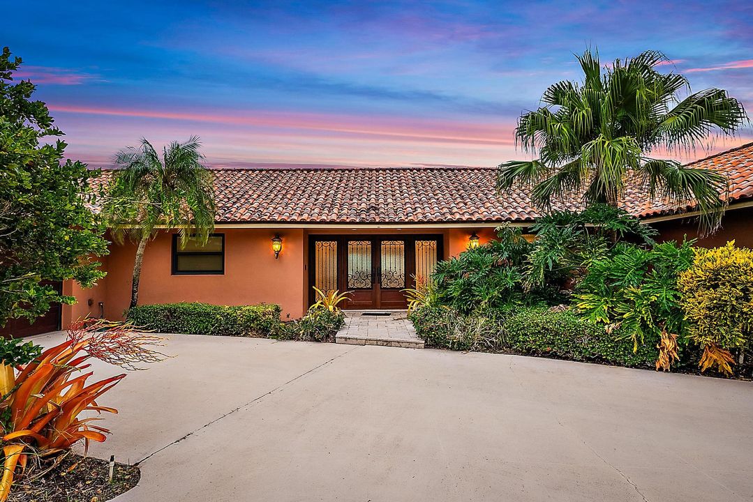 For Sale: $4,200,000 (4 beds, 3 baths, 3924 Square Feet)