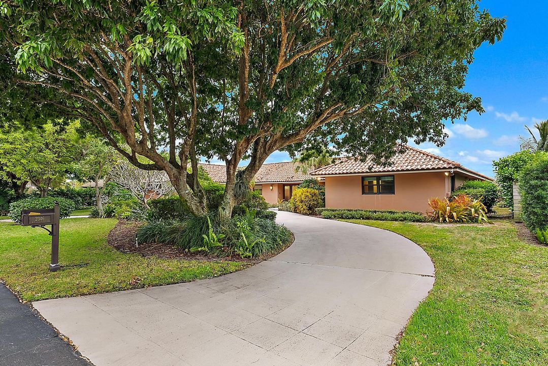 For Sale: $4,200,000 (4 beds, 3 baths, 3924 Square Feet)