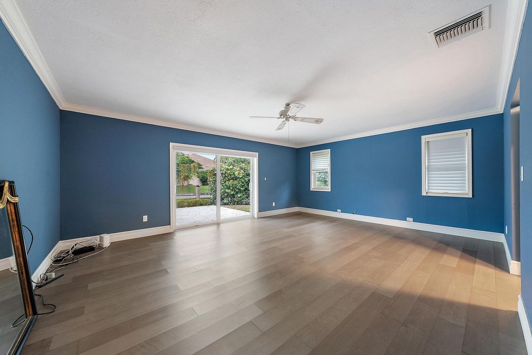 For Sale: $4,200,000 (4 beds, 3 baths, 3924 Square Feet)