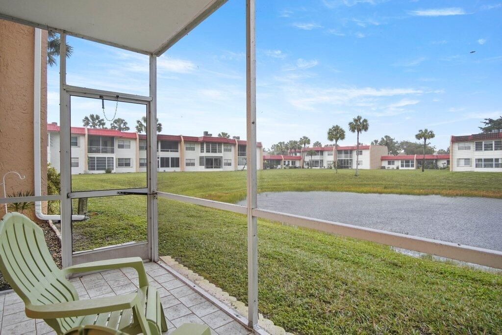 出租: $1,750 (2 贝兹, 2 浴室, 888 平方英尺)