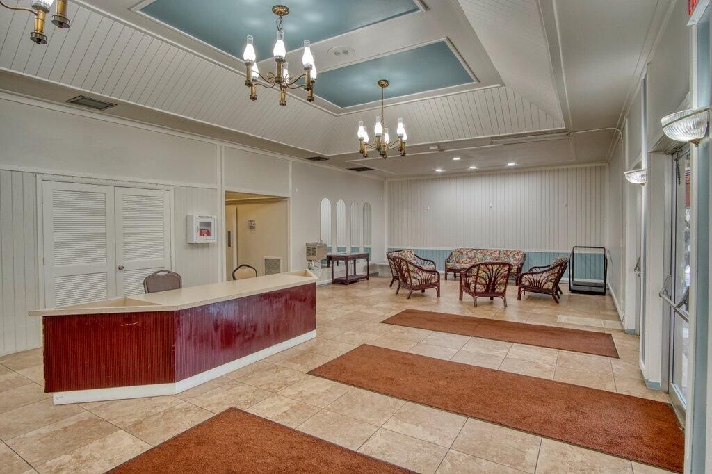 出租: $1,750 (2 贝兹, 2 浴室, 888 平方英尺)