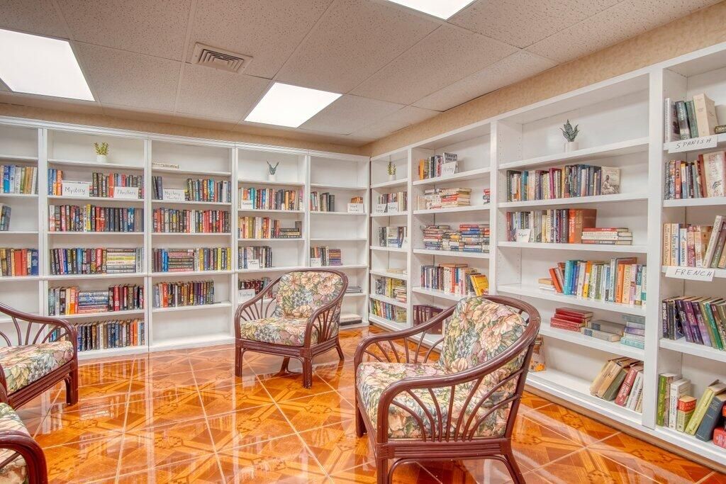 出租: $1,750 (2 贝兹, 2 浴室, 888 平方英尺)