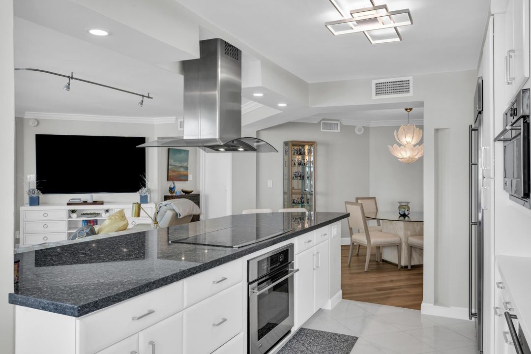 В аренду: $11,000 (2 спален, 2 ванн, 1479 Квадратных фут)