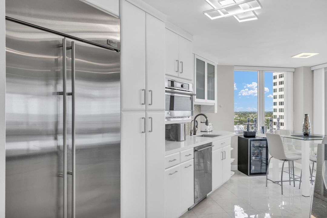 В аренду: $11,000 (2 спален, 2 ванн, 1479 Квадратных фут)