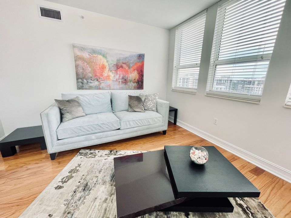 В аренду: $10,500 (3 спален, 3 ванн, 2894 Квадратных фут)